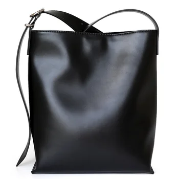 2023 Nova Kvalitetna ženska torba od prave kože i velikog kapaciteta, modna ženska torba-torba za prigradski putovanja