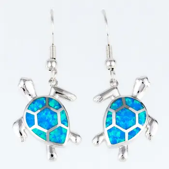 Океано-plava vatreni opal, zelena morska kornjača, srebrni nakit, viseće naušnice